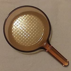 ......VINTAGE..VISION CORNING FRANCE. VERY GOOD CONDITION......